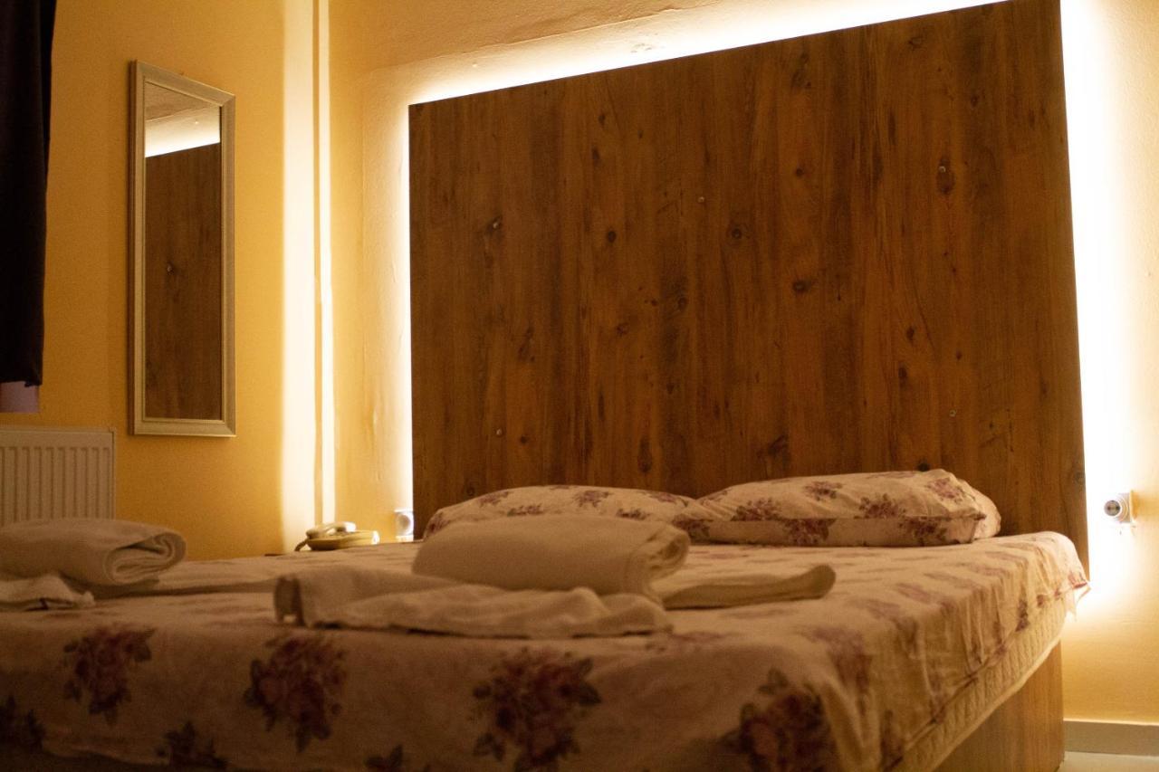 Hotel Living Suto Orizari Zewnętrze zdjęcie