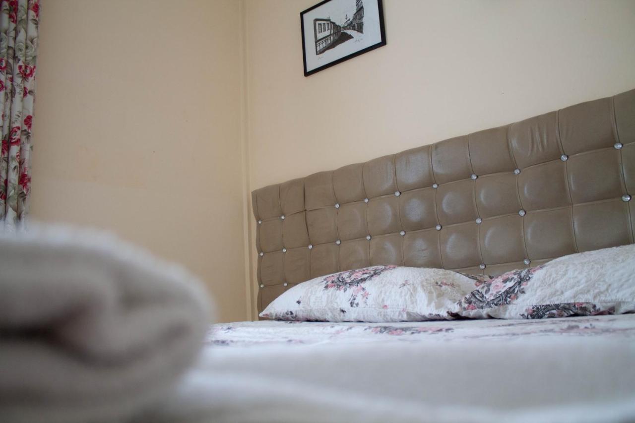 Hotel Living Suto Orizari Zewnętrze zdjęcie