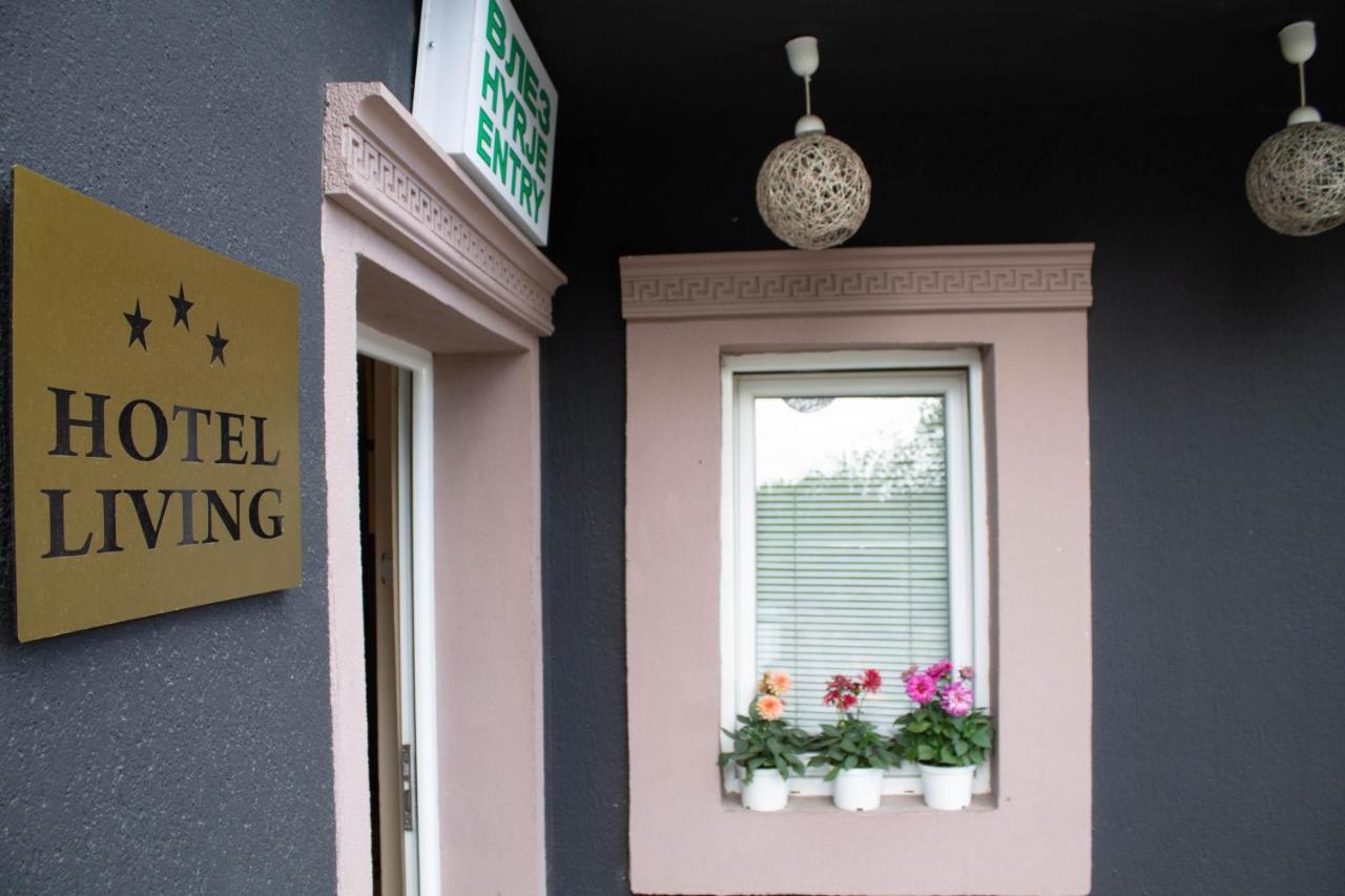 Hotel Living Suto Orizari Zewnętrze zdjęcie