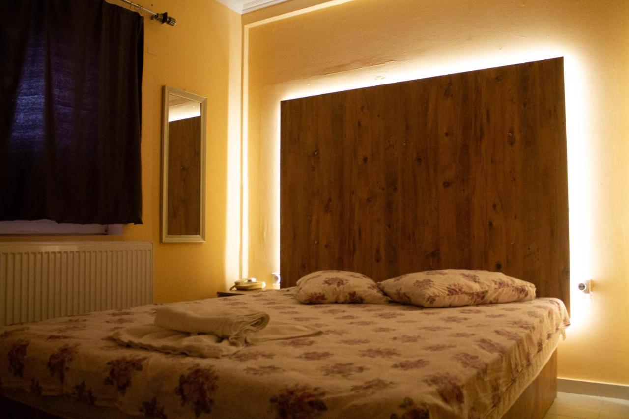 Hotel Living Suto Orizari Zewnętrze zdjęcie