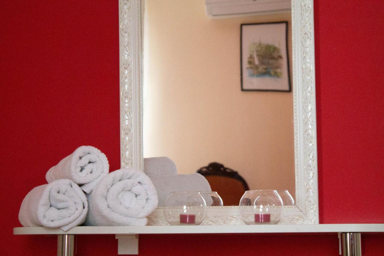Hotel Living Suto Orizari Zewnętrze zdjęcie