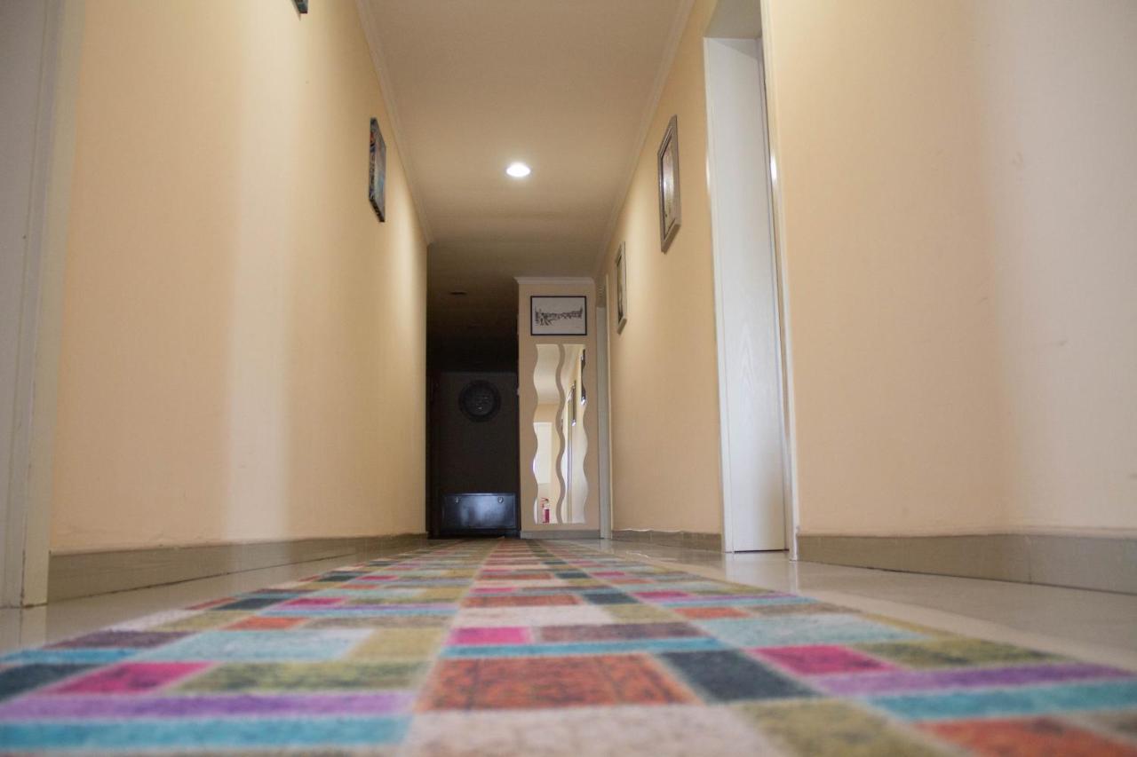 Hotel Living Suto Orizari Zewnętrze zdjęcie